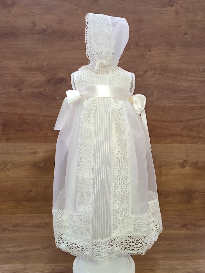 Moda para bebés: trajes de cristianar y bautizo